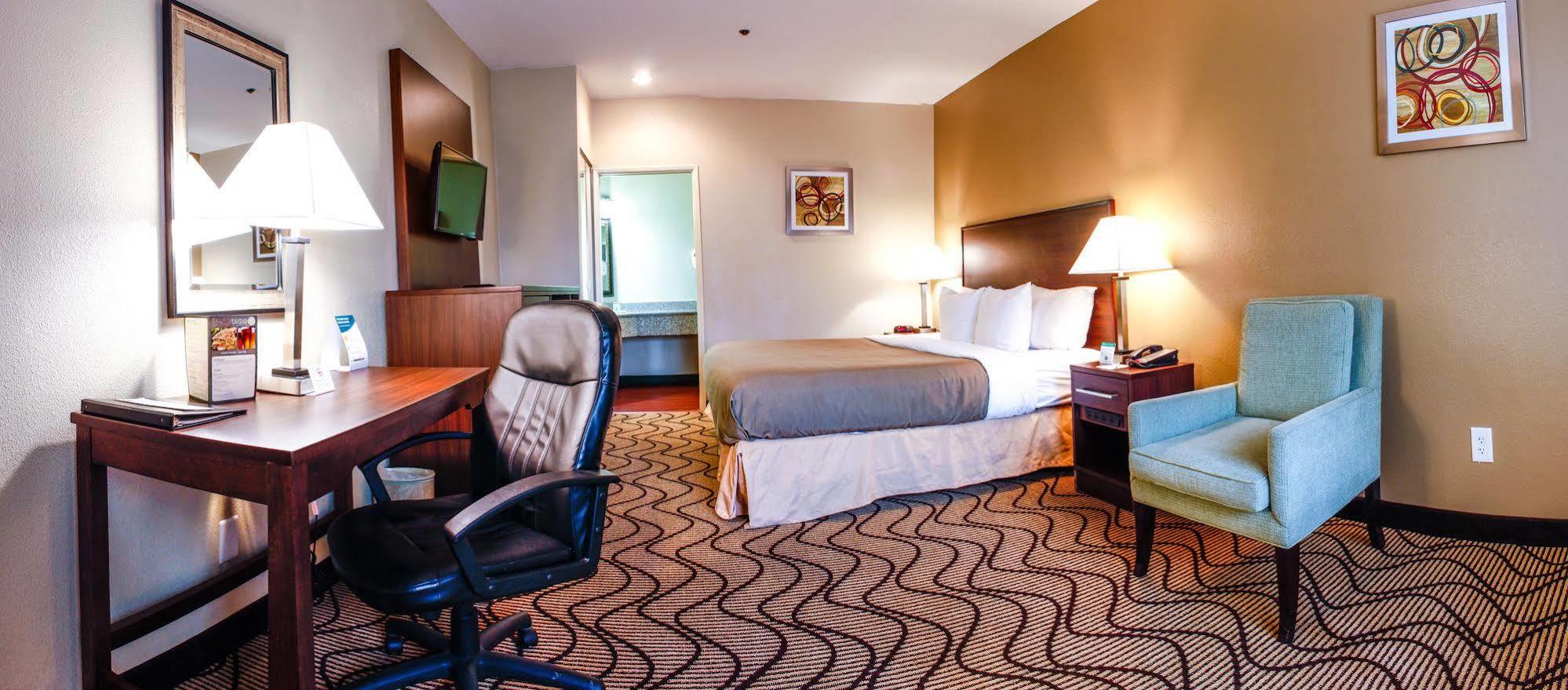 Comfort Inn & Suites Orange County John Wayne Airport Santa Ana Exterior photo